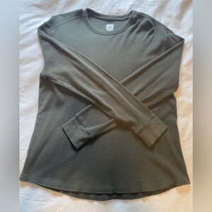 GAP Men’s Long Sleeve Waffle Crewneck T-Shirt